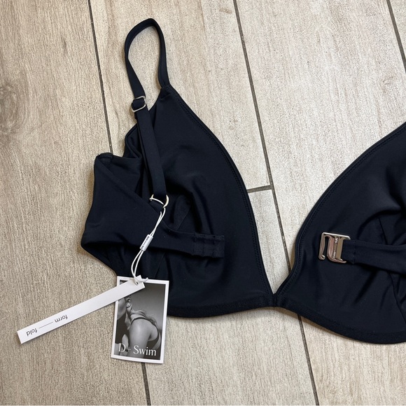 Form & Fold Triangle Bikini NWT - Picture 5 of 5